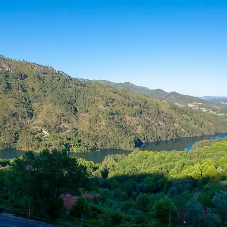 Merck Gerês Villa